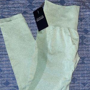 NVGTN Legging size L